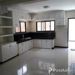 BUNGALOW TYPE HOUSE AND LOT | PostAds PH
