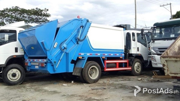 HOMAN SINOTRUK H5 6WHEELER 8CUBIC GARBAGE COMPACTOR