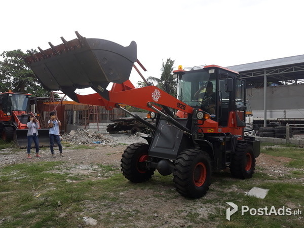 Loader 929 brand new