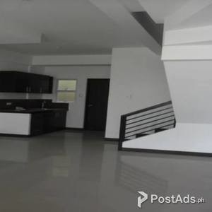 3 BR, 2 T/B, 1 CAR GARAGE IN QC | PostAds PH