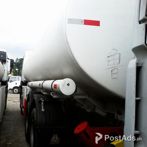 10 Wheeler HOWO A7 Fuel Truck, 380HPn | PostAds PH