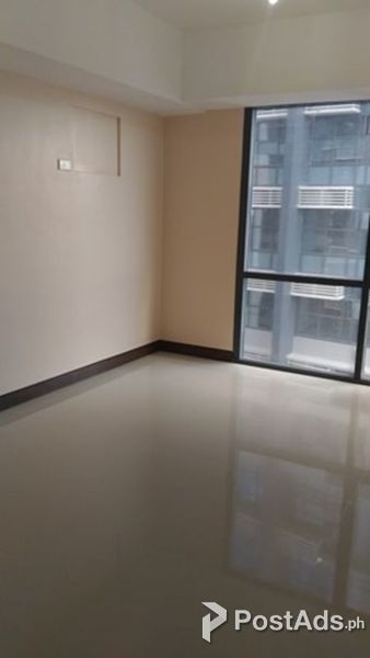 Viceroy one bed room for lease