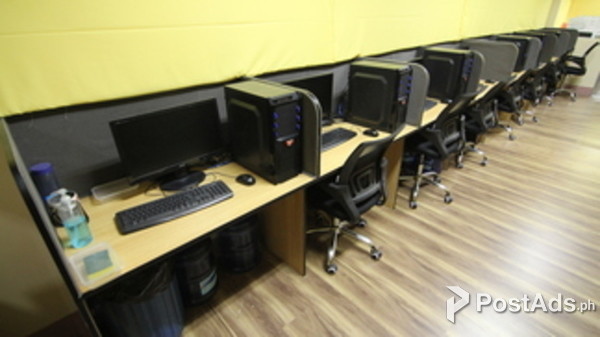 Seat Lease  A Perfect Location with many Choices